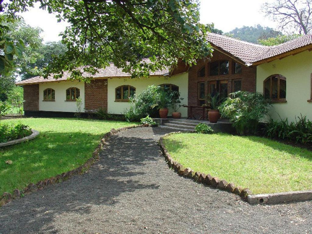Moivaro Coffee Lodge Arusha Esterno foto